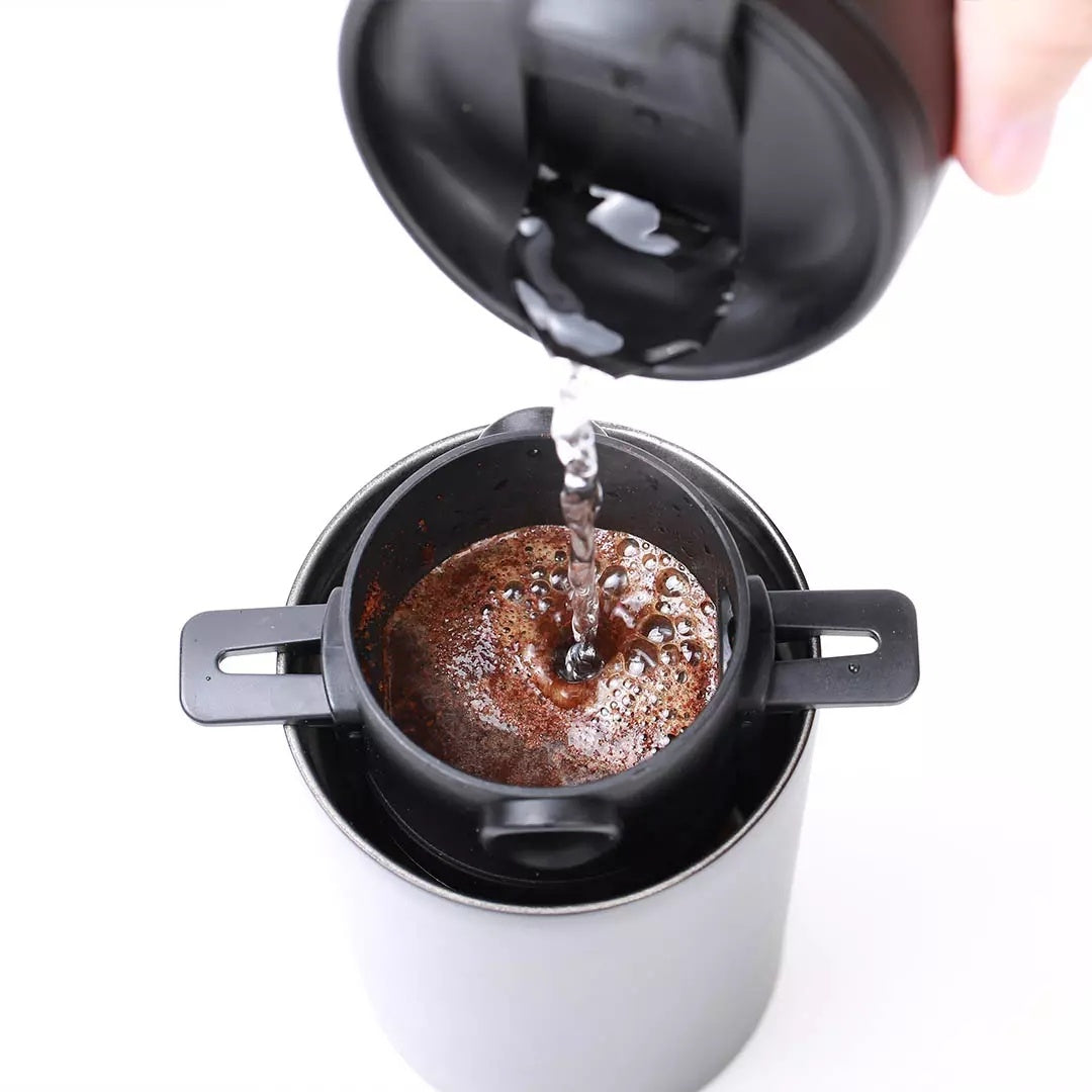 Small portable coffee maker for home and office use The Unalia Brand