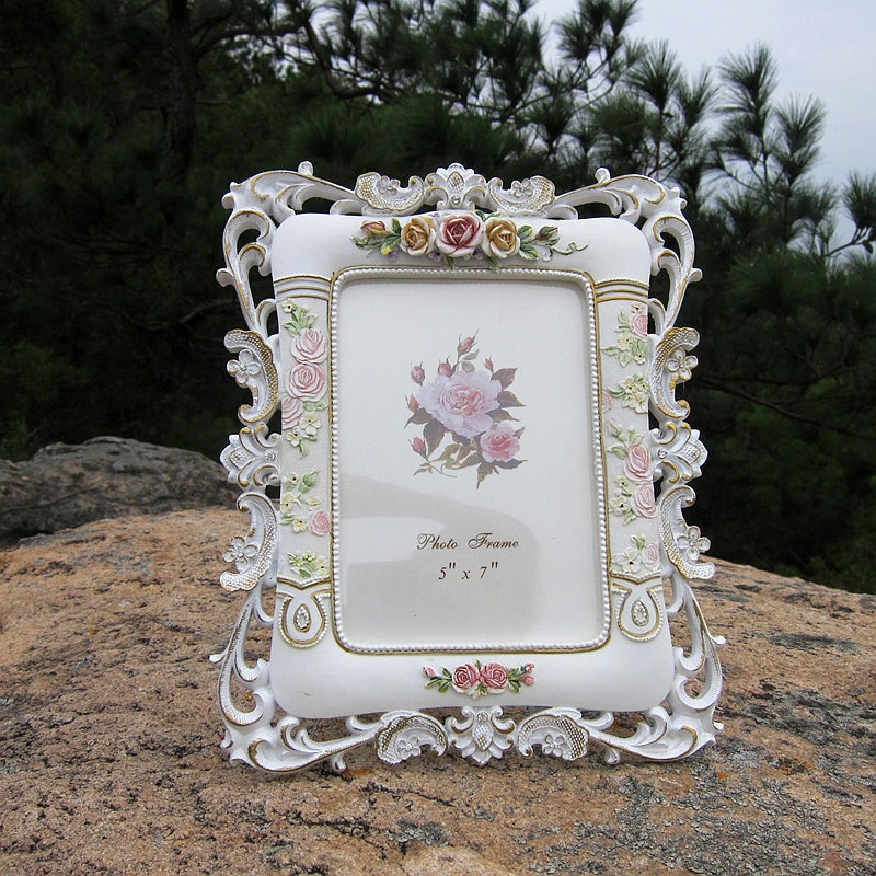 Vintage Floral Resin Photo Frame