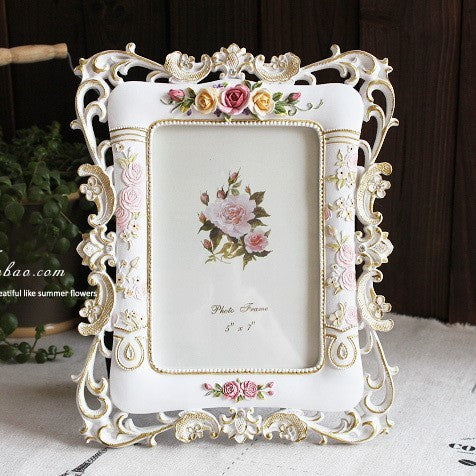 Vintage Floral Resin Photo Frame