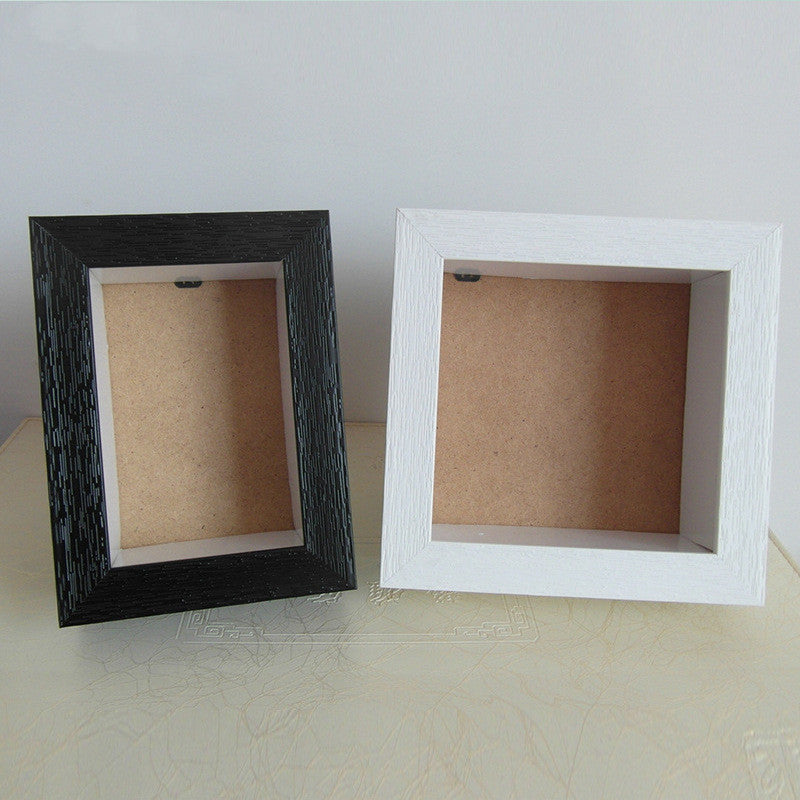 Three-Dimensional Hollow Photo Frame