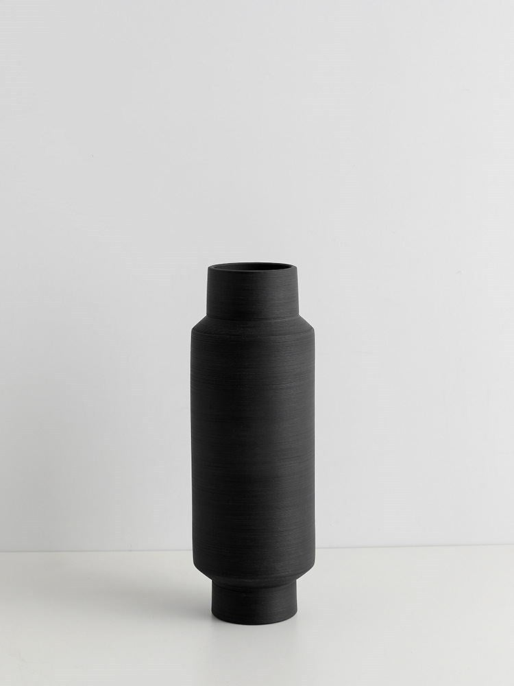 Ceramic vase The Unalia Brand