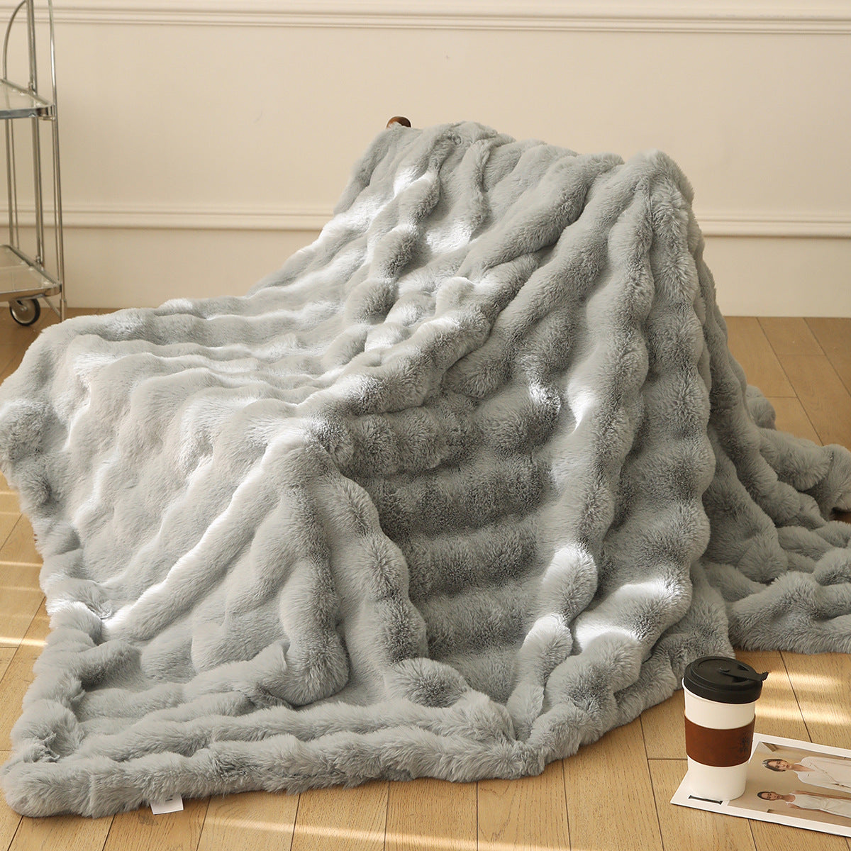 Assorted Bubble Blanket + Pillows The Unalia Brand